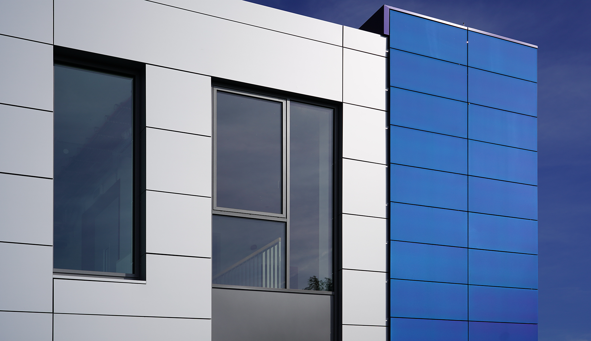 HZB SKALA blue solar active facade