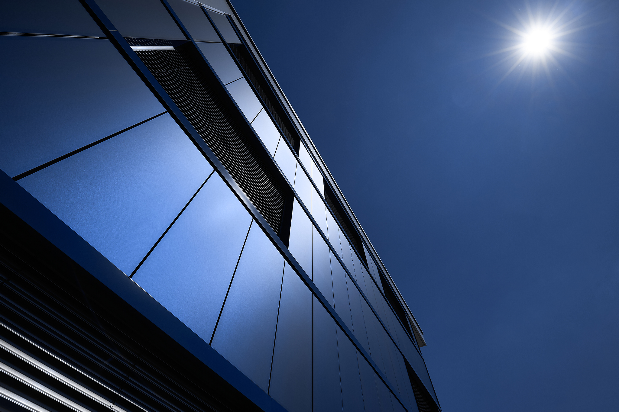 Customised blue SKALA solar panels at Volg